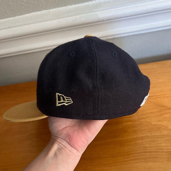 Houston Astros New Era Cooperstown Collection Fitted Hat - Picture 3 of 8